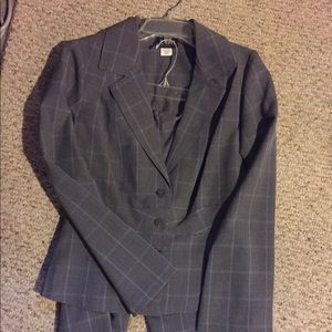 Juniors size 7 suit